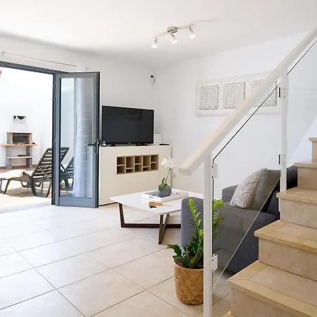 Villa ícaro Piscina Climatizada Playa Blanca (Lanzarote)