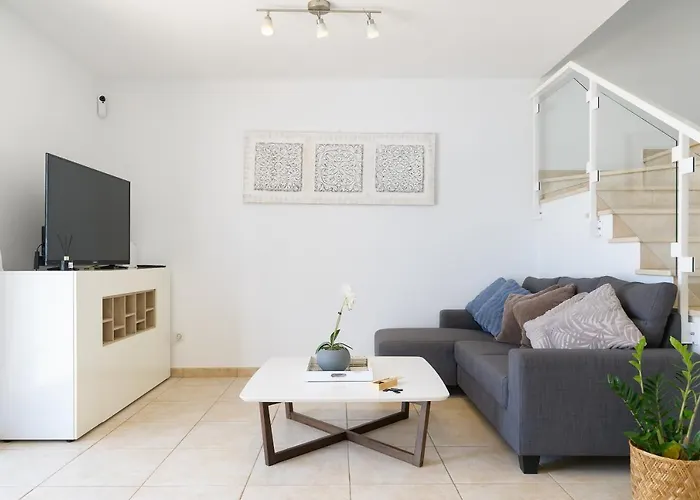 ícaro Piscina Climatizada Villa *