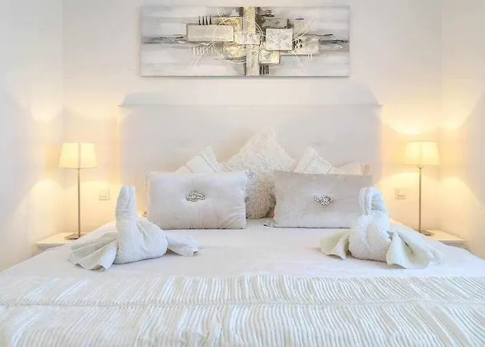 ícaro Piscina Climatizada Playa Blanca (Lanzarote)