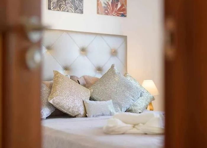 ícaro Piscina Climatizada Villa *