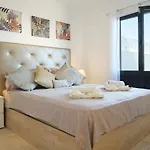 Icaro Piscina Climatizada فيلة *