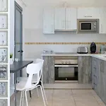 Icaro Piscina Climatizada فيلة